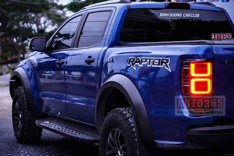 Nâng cấp bộ đèn hậu mẫu Range Rover cho bán tải Ford Ranger Raptor tại Auto365